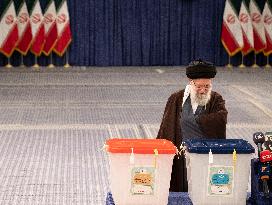 Iran, Elections, Supreme Leader Ayatollah Khamenei Voting