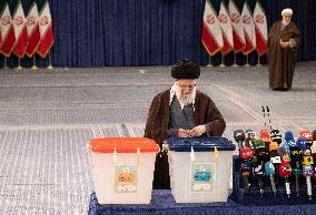 Iran, Elections, Supreme Leader Ayatollah Khamenei Voting