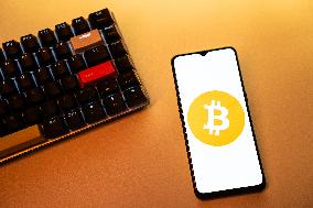 Crypto And Trading Apps Stock Photos