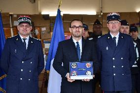 Thomas Cazenave Visits The Interior Surveillance Brigade - Aulnay-Sous-Bois