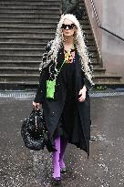 PFW - Vivienne Westwood Womenswear Fall/Winter 2024-2025 - Arrivals NB
