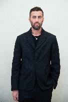 PFW Simon Jacquemus Medal Photocall