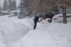 Winter Storm Prompts Warnings To Stay Off Roads - Saskatchewan