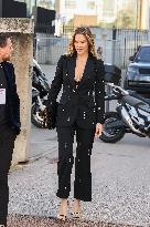 PFW - Stella McCartney Womenswear Fall/Winter 2024-2025 - Arrivals NB