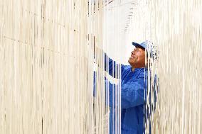 Hollow Hanging Noodles Production in Suqian
