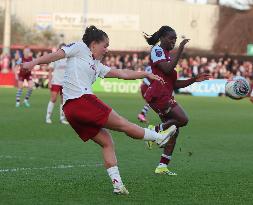 West Ham United v Manchester United - Barclays Women's Super League