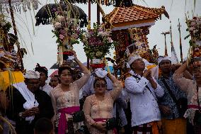 Melasti Ceremony Ahead Balinese Hindu's Day Of Silence
