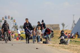 MIDEAST-GAZA-KHAN YOUNIS-EVACUATION