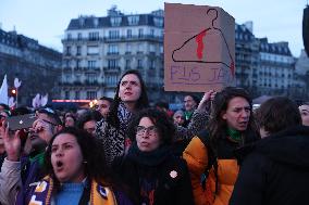 France Makes Abortion A Constitutional Right - Paris