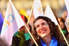 France Makes Abortion A Constitutional Right - Paris