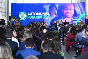 President Of Brazil, Luiz Inácio Lula Da Silva Regulate The Work Of People Transportation By Apps (UBER).