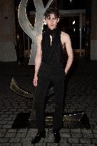 PFW Yves Saint Laurent Photocall