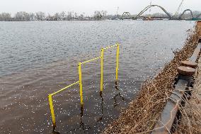 Water level in Dnipro River has risen in Kyiv