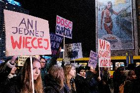 Thousand March In Poland After Belarusian Woman Raped And Killed
