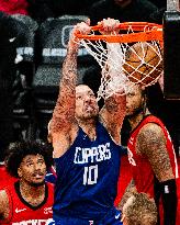 (SP)U.S.-HOUSTON-BASKETBALL-NBA-CLIPPERS VS ROCKETS