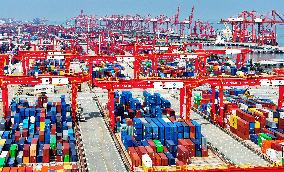 China Goods Trade Import and Export Value Total Growth in 2024