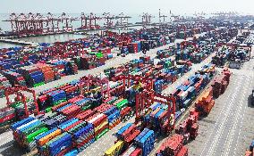 China Goods Trade Import and Export Value Total Growth in 2024