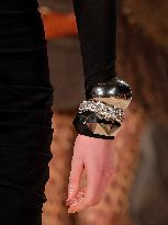 PFW - Isabel Marant Runway Details