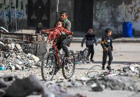 Gaza Ceasefire Talks Show No Sign Of Progress