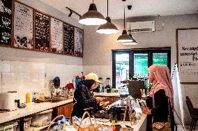 INDONESIA-BANDUNG-INT'L WOMEN'S DAY-VISUAL IMPAIRED-BARISTA