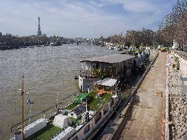 Illustration Quays Of The Seine - Paris