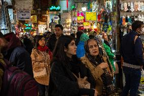 Women Shop In Tehran - Iran
