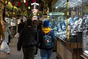 Women Shop In Tehran - Iran