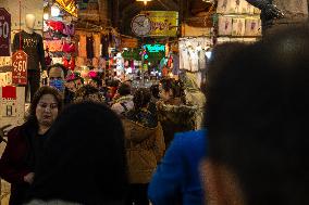 Women Shop In Tehran - Iran