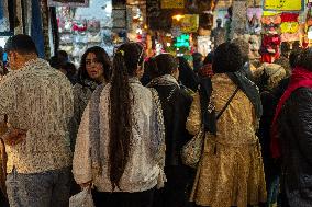 Women Shop In Tehran - Iran