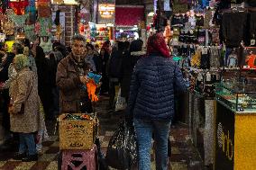 Women Shop In Tehran - Iran