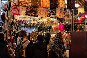 Women Shop In Tehran - Iran