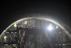Expressway Tiemengguan Tunnel Construction
