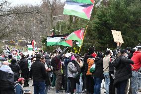 Pro-Palestine Protest In Front Of Congregation In Teaneck New Jersey