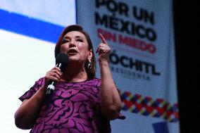 Presidential Candidate Xochitl Galvez Meets With Women