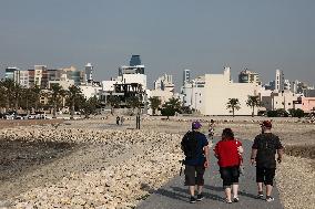 Bahrain Daily Life And Economy