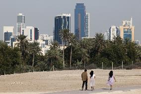 Bahrain Daily Life And Economy