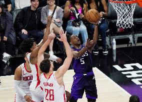 (SP)U.S.-SACRAMENTO-BASKETBALL-NBA-ROCKETS VS KINGS