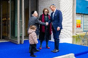 King Willem-Alexander Visits Holocaust Museum - Amsterdam
