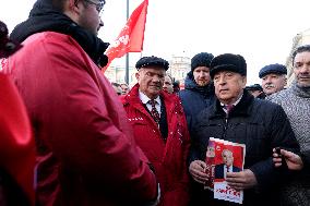 Communist Reds in town rally - Moscow
