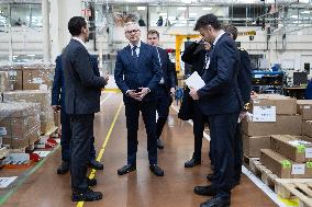 Bruno Le Maire visits GE HealthCare - Buc