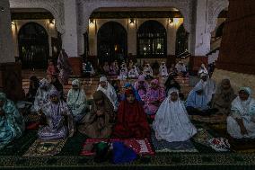 The First Tarawih Prayer In Indonesia