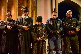 Tarawih Prayers In Kashmir's Grand Mosque