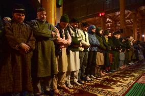 Tarawih Prayers In Kashmir's Grand Mosque