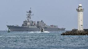 U.S. warship makes port call at Japan's Ishigaki Island
