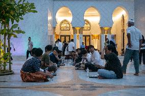 Indonesian Muslims Celebrate The First Day Of Ramadan