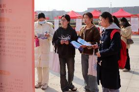 2024 Women's Campus Job Fair in Huaibei