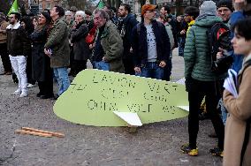 Demonstration Against The Extension Of Lille Lesquin Airport - Lille