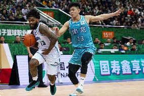 (SP)CHINA-NANJING-BASKETBALL-CBA LEAGUE-NANJING VS QINGDAO (CN)