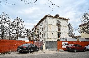 Residential building destroyed by Russian shelling undergoes restoration in Zaporizhzhia