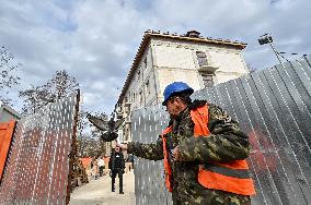 Residential building destroyed by Russian shelling undergoes restoration in Zaporizhzhia